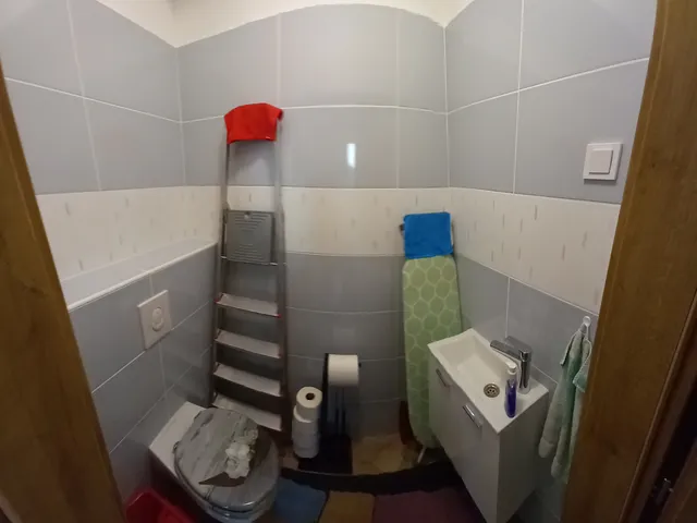 Kiadó lakás Székesfehérvár, Maroshegy, Tasnádi 6 1/9 42 nm