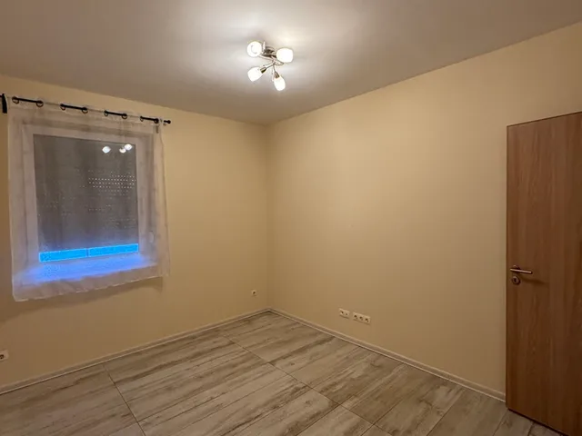 Kiadó lakás Székesfehérvár, Belváros, Fűtőház utca 11/A fsz.1 50 nm