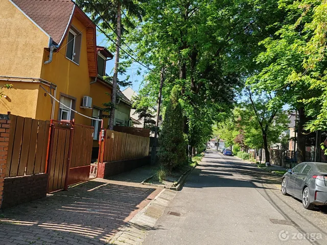 Eladó ház Budapest IV. kerület, Megyer 225 nm