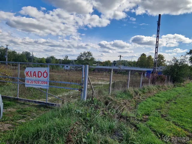 Kiadó kereskedelmi és ipari ingatlan Bicske, Telep, Kanizsa u 14 3000 nm