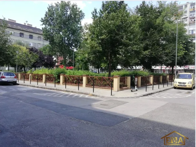 Eladó lakás Budapest VIII. kerület, Molnár Ferenc tér 84 nm
