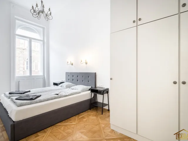 Kiadó lakás Budapest VI. kerület, Teréz körút 130 nm