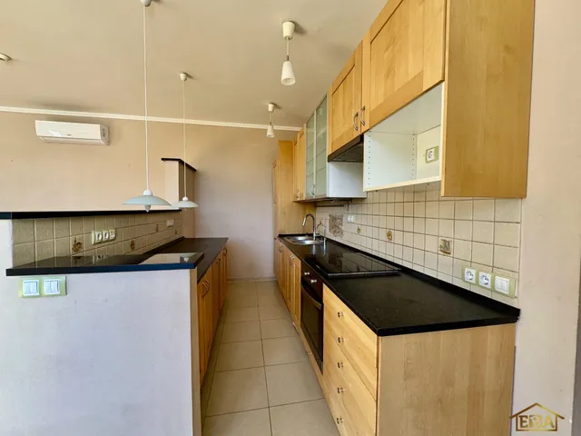 Kiadó ház Budapest XII. kerület, Oltvány köz 115 nm