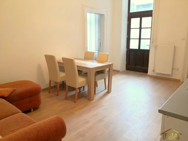 Kiadó lakás Budapest VIII. kerület, Somogyi Béla utca 40 nm