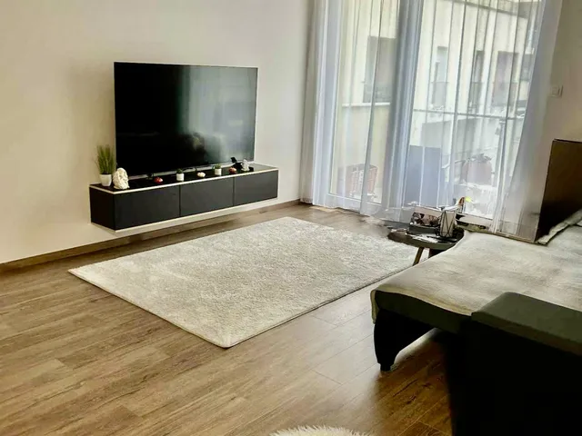 Kiadó lakás Budapest XIX. kerület, Zrínyi utca 53 nm