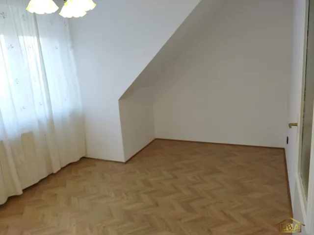 Kiadó ház Budapest II. kerület, Zöldkő utca 230 nm