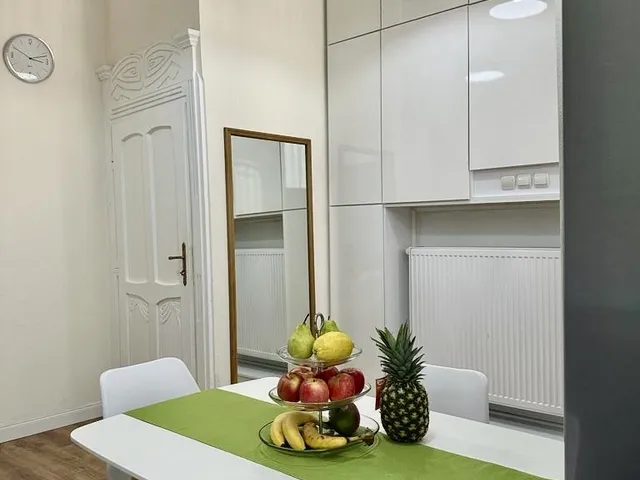 Kiadó lakás Budapest V. kerület, Belváros, Kossuth Lajos utca 68 nm