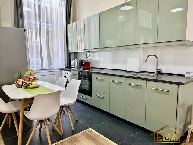 Kiadó lakás Budapest V. kerület, Belváros, Kossuth Lajos utca 68 nm