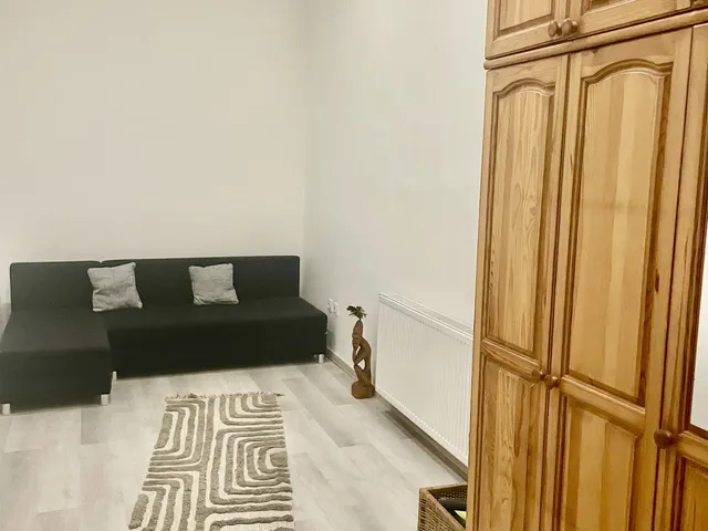 Kiadó lakás Budapest VIII. kerület, Palotanegyed, Baross utca 58 nm