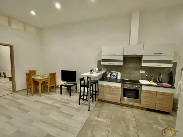 Kiadó lakás Budapest VIII. kerület, Palotanegyed, Baross utca 58 nm