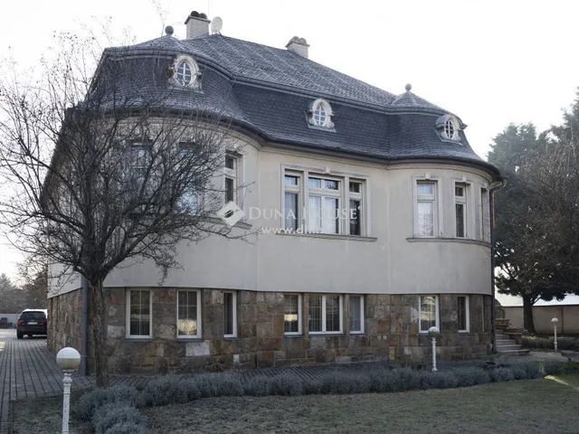 Eladó ház Üllő 500 nm