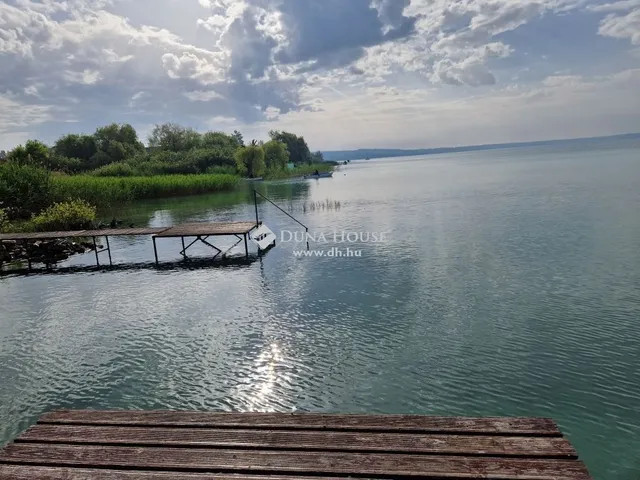 Eladó üdülő és hétvégi ház Balatonkenese 98 nm