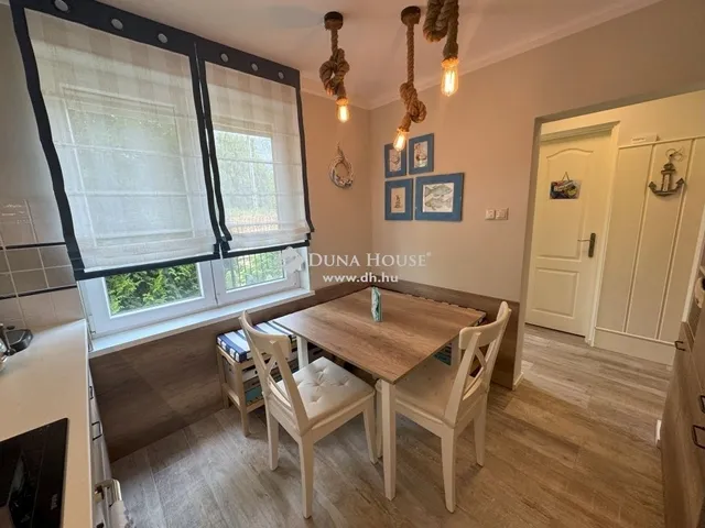 Eladó üdülő és hétvégi ház Balatonkenese 98 nm