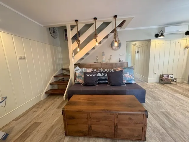 Eladó üdülő és hétvégi ház Balatonkenese 98 nm