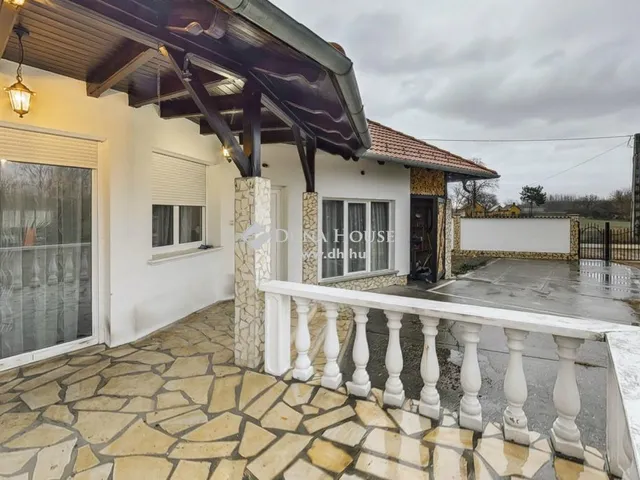 Eladó ház Kecskemét, Kadafalva 138 nm