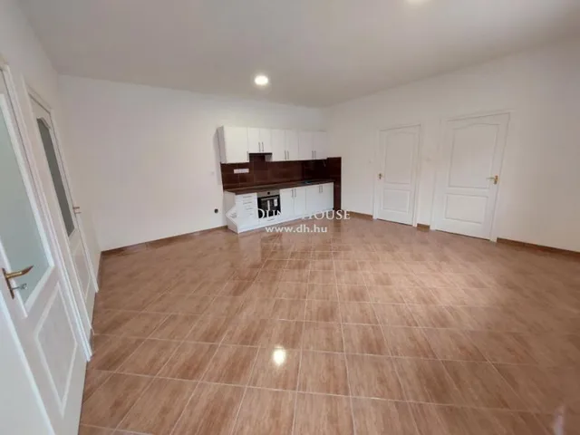 Eladó ház Kecskemét 200 nm