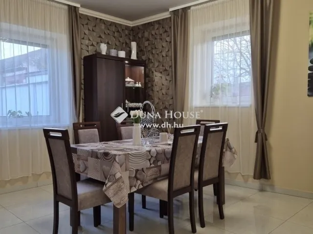 Eladó ház Kecskemét 214 nm
