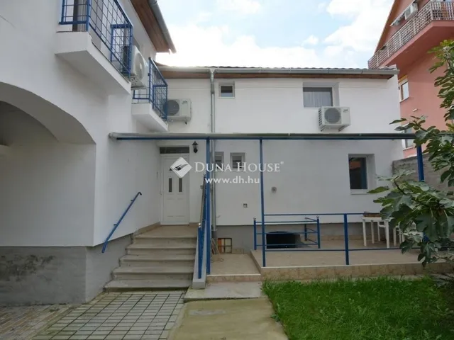 Eladó ház Kecskemét, Belváros 174 nm