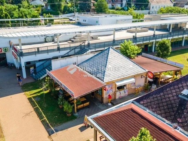 Eladó kereskedelmi és ipari ingatlan Velence 44 nm