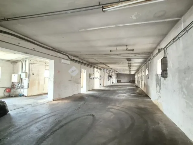 Eladó kereskedelmi és ipari ingatlan Kecskemét, Rendőrfalu 2085 nm