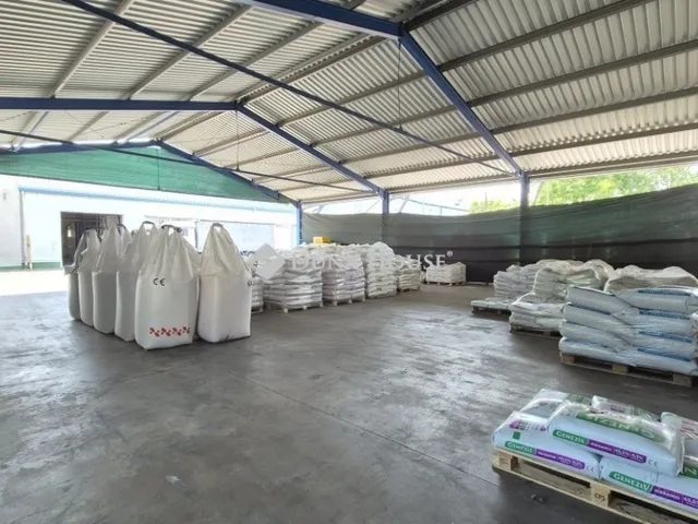 Eladó kereskedelmi és ipari ingatlan Kecskemét, Kósafalu 2945 nm