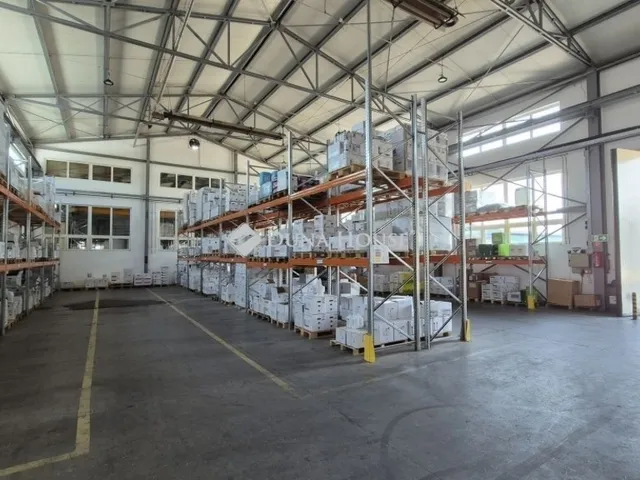 Eladó kereskedelmi és ipari ingatlan Kecskemét, Kósafalu 2945 nm