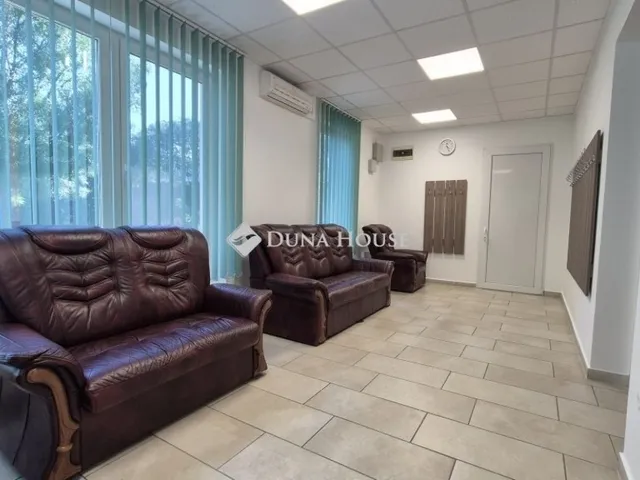 Eladó kereskedelmi és ipari ingatlan Kecskemét, Kósafalu 2945 nm