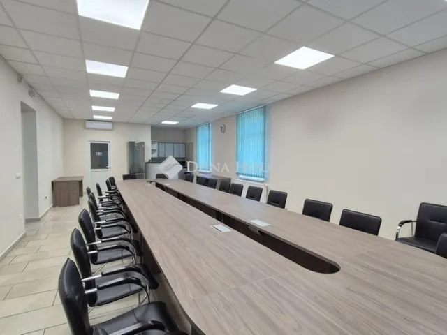 Eladó kereskedelmi és ipari ingatlan Kecskemét, Kósafalu 2945 nm