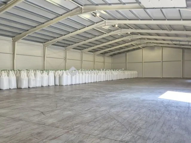 Eladó kereskedelmi és ipari ingatlan Helvécia 3708 nm