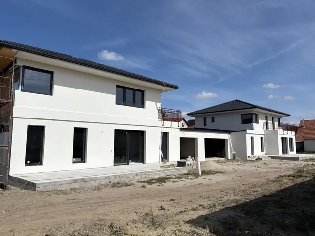 Eladó ház Kecskemét, Petőfiváros 185 nm