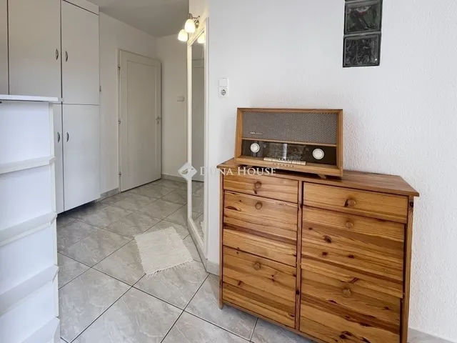 Eladó ház Kecskemét, Hunyadiváros 218 nm