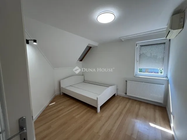 Eladó ház Kecskemét, Petőfiváros 279 nm