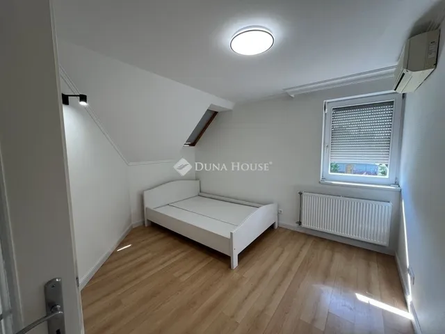 Eladó ház Kecskemét, Petőfiváros 279 nm