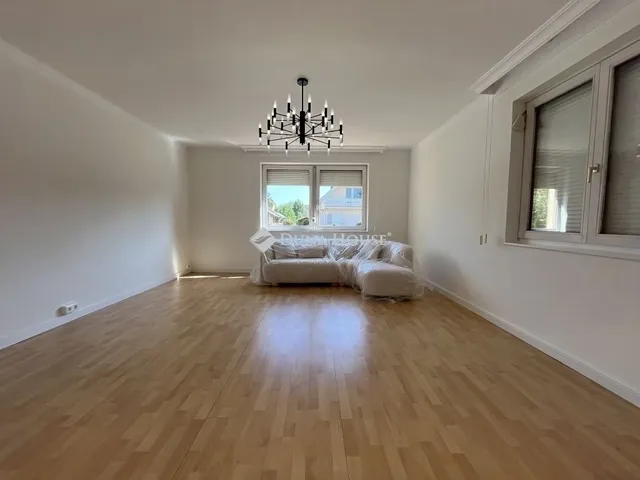 Eladó ház Kecskemét, Petőfiváros 279 nm