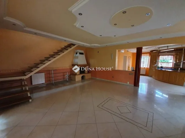 Kiadó ház Kecskemét, Petőfiváros 190 nm