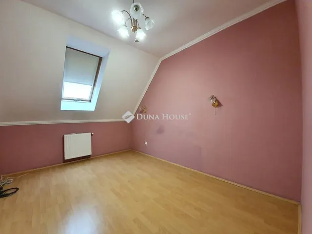 Kiadó ház Kecskemét, Petőfiváros 190 nm