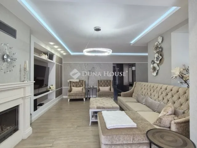 Eladó ház Kecskemét, Hunyadiváros 150 nm