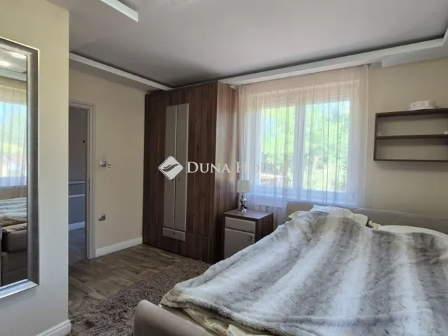 Eladó ház Kecskemét, Hunyadiváros 150 nm