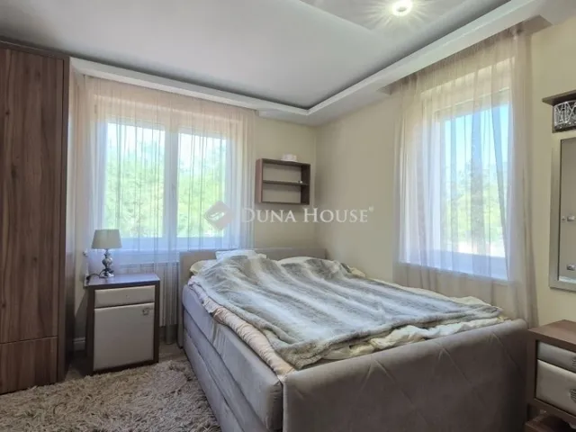 Eladó ház Kecskemét, Hunyadiváros 150 nm