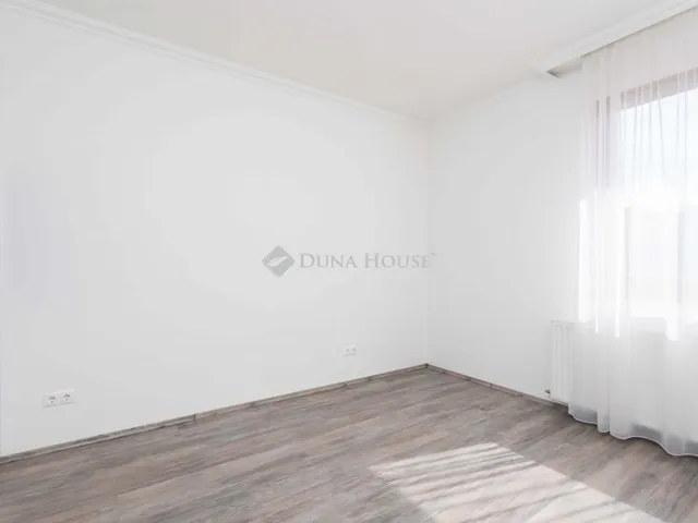 Eladó lakás Kecskemét 167 nm