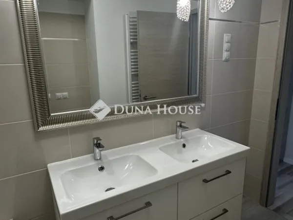 Kiadó lakás Kecskemét, Hollandfalu 70 nm