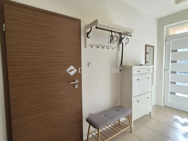 Kiadó ház Kecskemét, Petőfiváros 150 nm