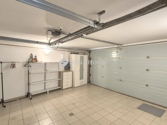 Kiadó ház Kecskemét, Petőfiváros 150 nm