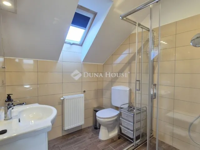 Kiadó ház Kecskemét, Petőfiváros 150 nm