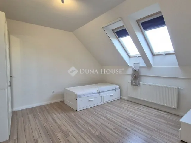 Kiadó ház Kecskemét, Petőfiváros 150 nm