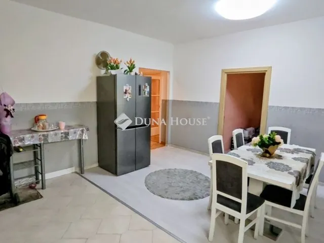 Eladó lakás Kecskemét 92 nm