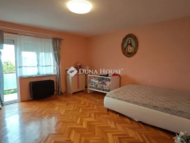 Eladó lakás Kecskemét 92 nm