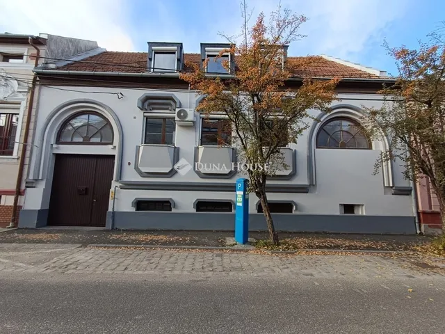 Kiadó ház Kecskemét 230 nm