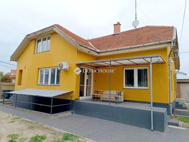 Kiadó ház Kecskemét 200 nm