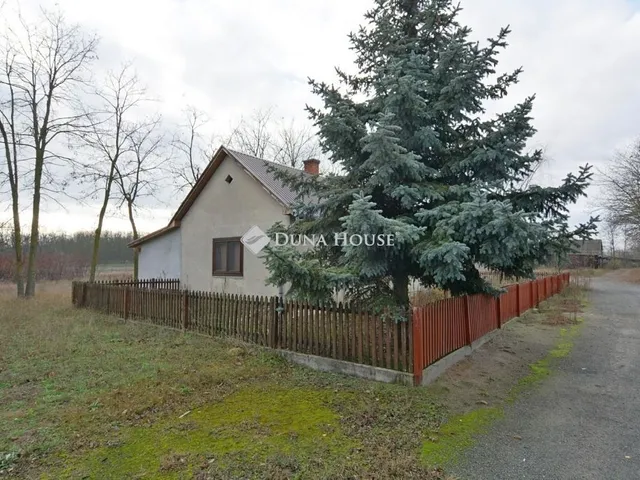 Kiadó kereskedelmi és ipari ingatlan Lajosmizse 50 nm